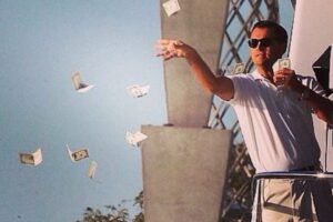 tien co mua duoc hanh phuc khong